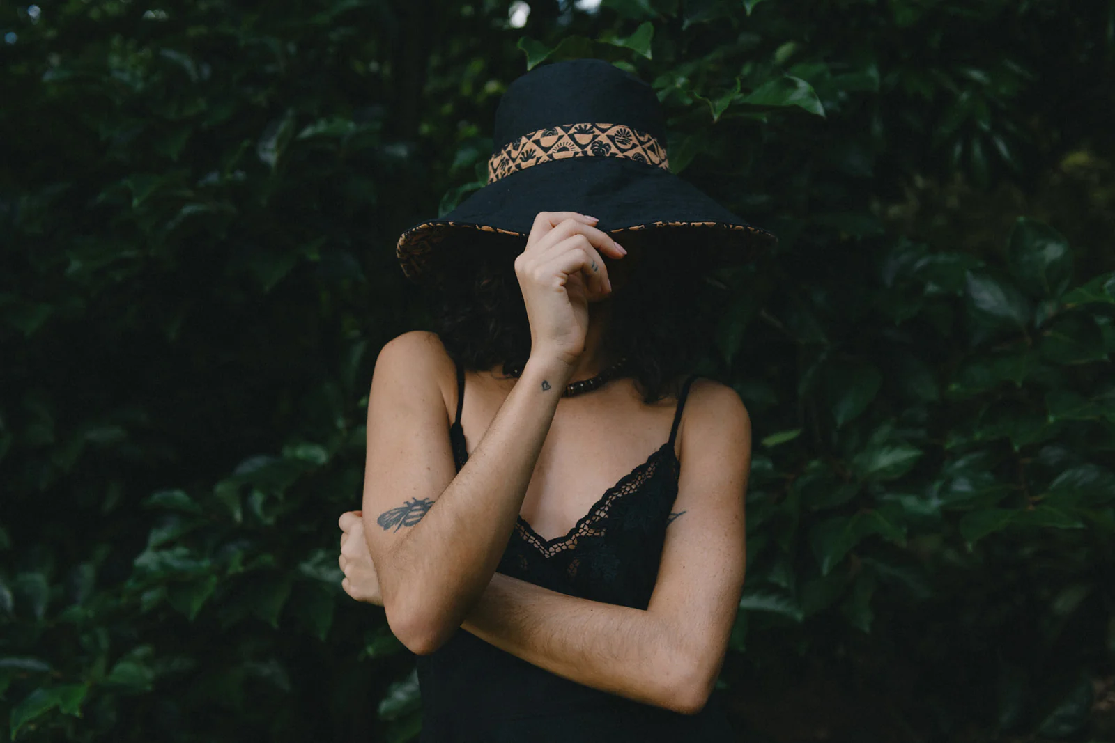 Solara Bucket Hat - Black - Image 3