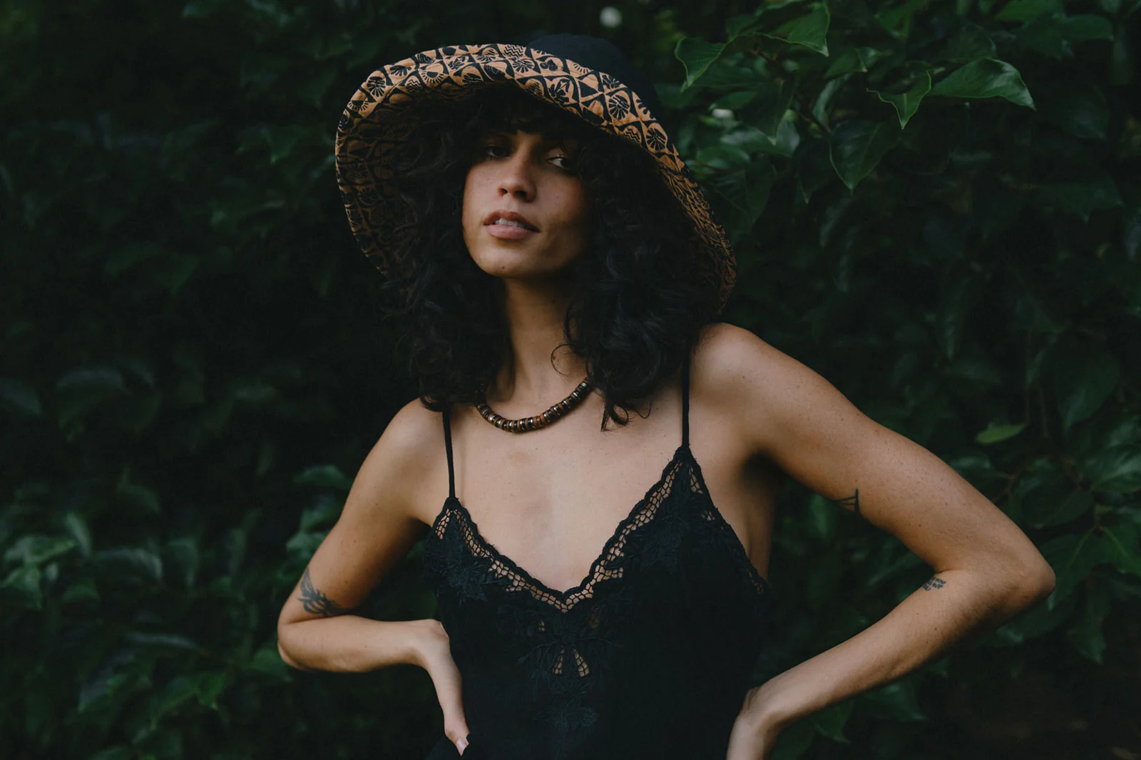Solara Bucket Hat - Black - Image 4