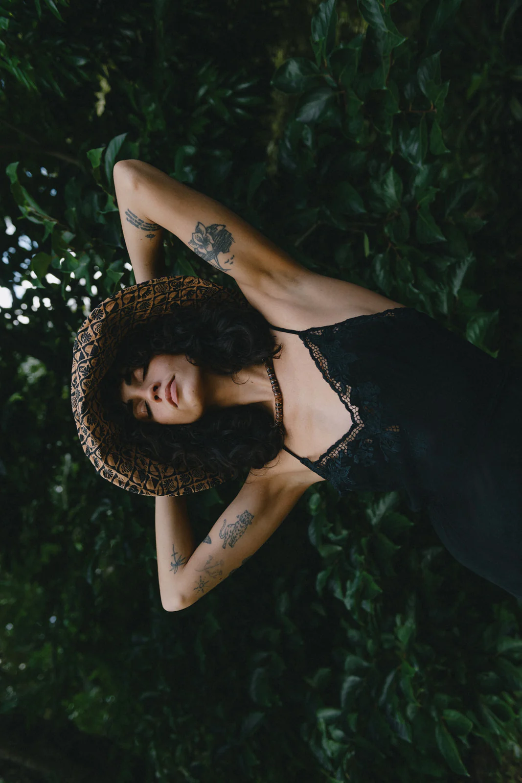 Solara Bucket Hat - Black - Image 5
