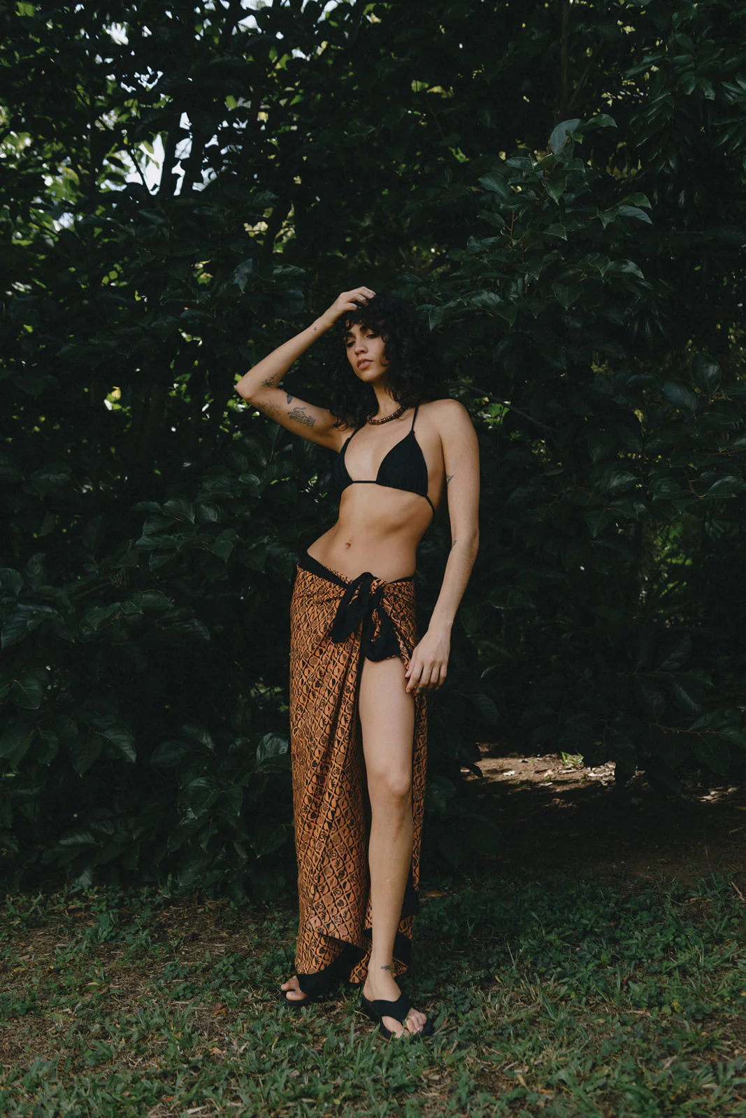 Solara Sarong - Black - Image 3