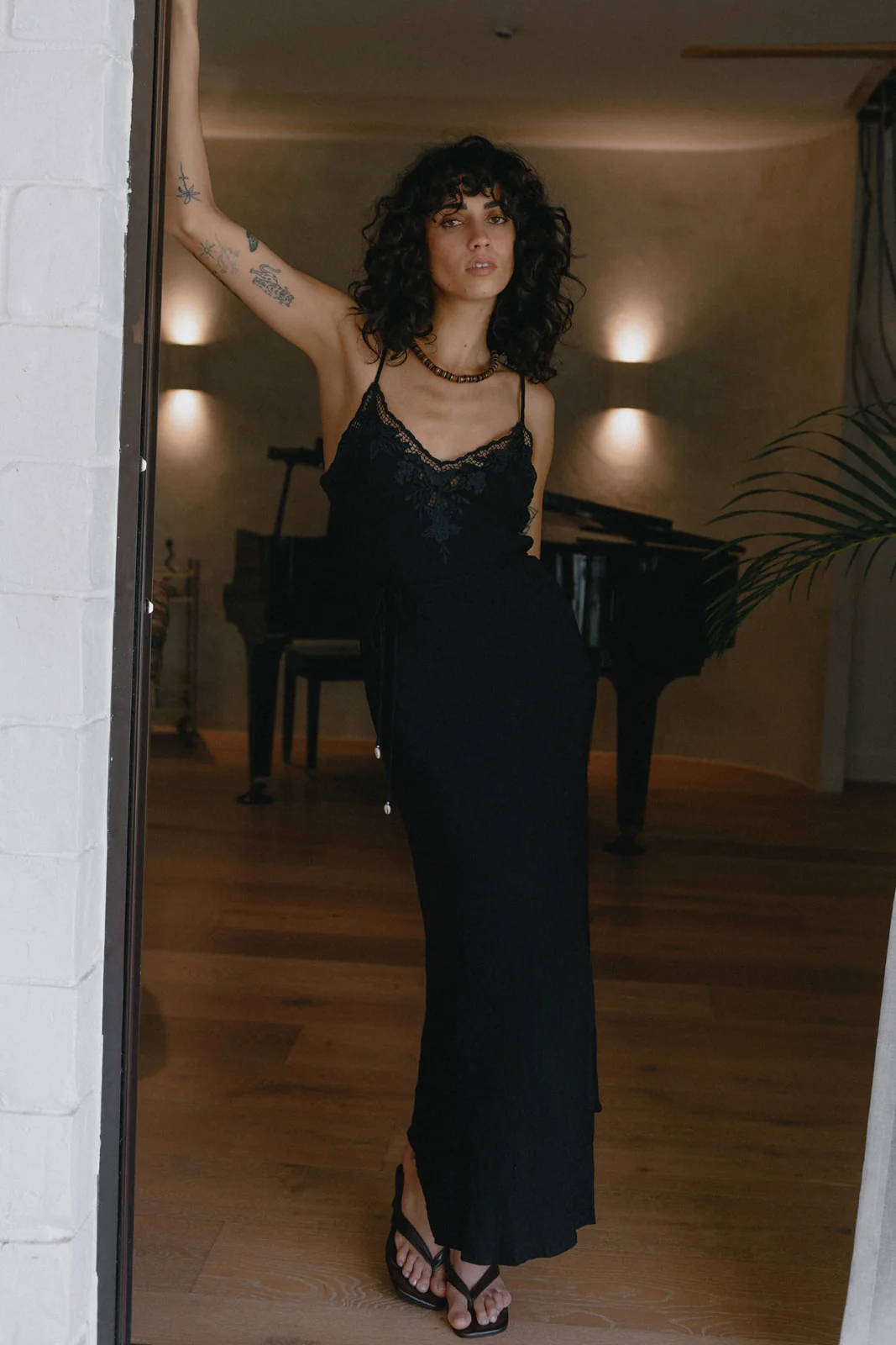 Sveta Midi - Black - Image 4